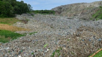 Львовский мусор: на Житомирщине отреагировали на новый "подарок"