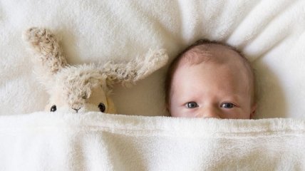 Кризис сна в 4 месяца: почему ребенок не спит ночью