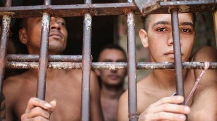 В Бразилии в результате беспорядков в тюрьмах погибли 55 человек