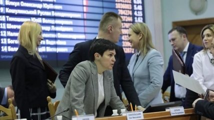 В ЦИК объяснили, где должны дебатировать Зеленский и Порошенко