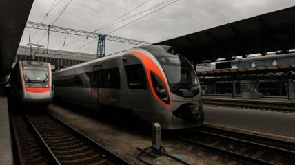 Маршрут поезда Интерсити "Киев-Львов" продолжают до Польши
