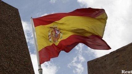Власти Испании назвали кризис угрозой безопасности страны