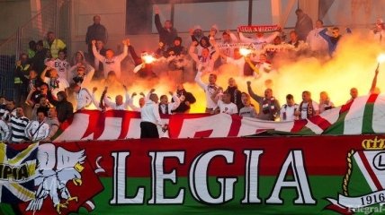 УЕФА оштрафовал "Легию" за расистское поведение болельщиков
