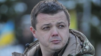 Семенченко: Силы АТО отводят войска из Дебальцево