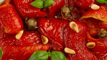 Аппетитная закуска из маринованного болгарского перца