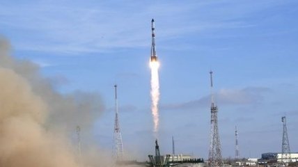 Китай успешно испытал ракету-носитель (Видео)