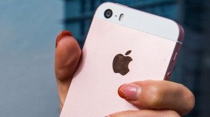 Компания Apple планирует выпустить бюджетную линейку смартфонов 