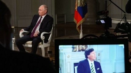 Російський диктатор під час інтерв’ю американському пропагандисту