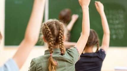 У київських школах день починатимуть з Гімну України