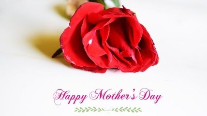 День матері 2021: вірші, листівки і картинки зі святом