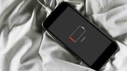 Заряджати телефон до 100% або переривати зарядку: що робити, щоб продовжити термін служби батареї