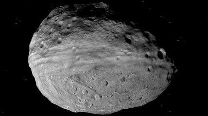 Получен новый снимок астероида Веста