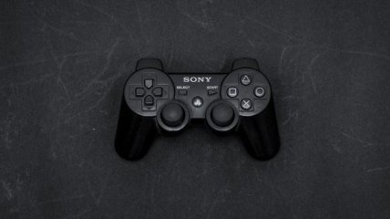 Пользователи просят компанию Sony добавить украинский язык в PlayStation 