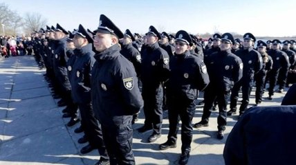 Военное положение в Украине: в одном из городов усилили пешее патрулирование