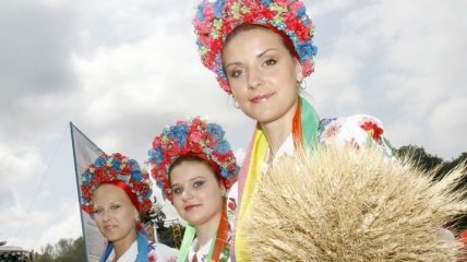 Каждый 2-й житель Украины считает себя украинцем