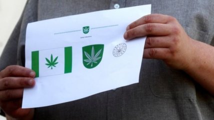 Эстонский регион Канепи выбрал себе новый флаг с изображением листов марихуаны 