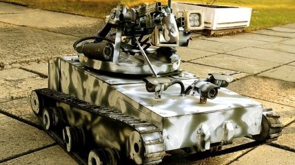 Бойцам АТО подарили необычный танк