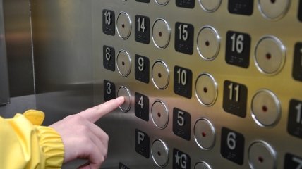 Ребенок в лифте: правила безопасности
