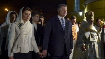 Порошенко поздравил украинцев с Пасхой