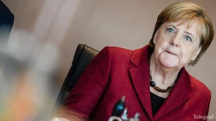 Меркель хочет побыстрее определиться с датой проведения "Нормандского формата"