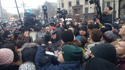 "День свободных выборов" в Москве: сотни людей пришли на акцию 