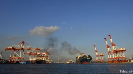 Запрет на посещение портов Крыма нарушили 16 судов