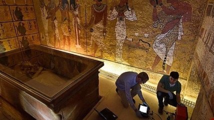 Археологи обнаружили неизвестную науке субстанцию в гробнице Тутанхамона