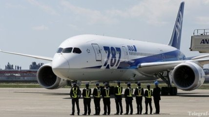 Boeing 787 Dreamliner приземлился в аэропорту Токио