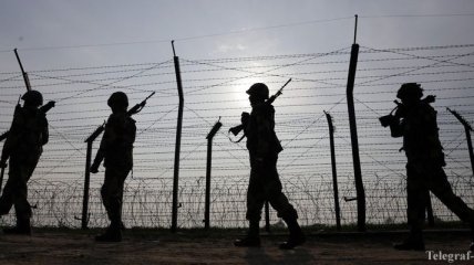Индия и Пакистан возобновили обстрелы, сообщается о погибших и раненых