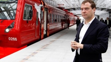 Медведев объедет Сибирь на спецпоезде