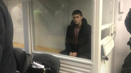 Суд отправил под домашний арест сына нардепа Попова