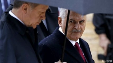 Премьер-министр Турции сообщил, что террорист не переодевался Сантой