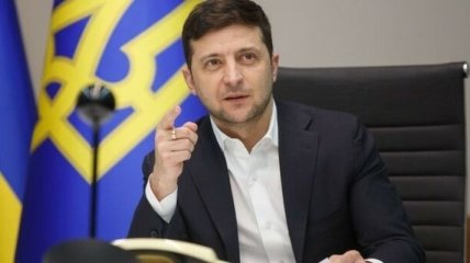 Президент Зеленський і прем'єр Шмигаль привітали українців із Днем Хрещення Київської Русі-України