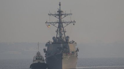 Эсминец ВМС США с крылатыми ракетами вошел в порт Одессы 