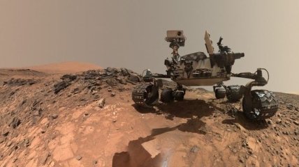 Марсоход Curiosity сам выбирает породы для изучения