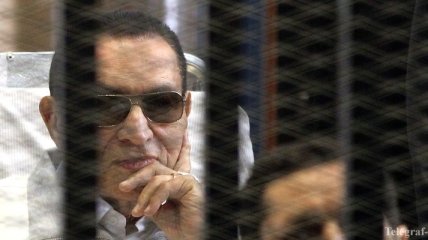 В Египте снова судят экс-президента Мубарака и двух его сыновей