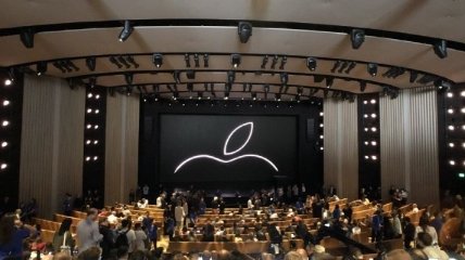 Презентация Apple 2018: новинки iPhone XS, iPad, iWatch (Видео)
