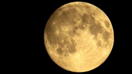 NASA зафиксировали взрыв от падения метеорита на Луну 