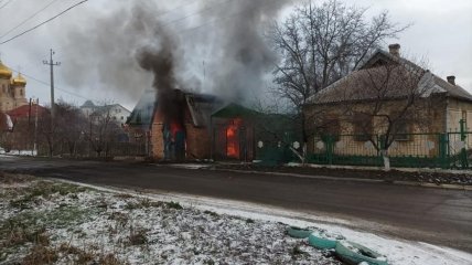 Россияне накрыли Крухово "Градами": погиб человек, разрушены дома и детсад (фото)
