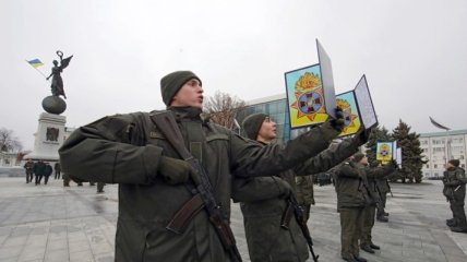 В Харькове более сотни нацгвардейцев приняли присягу