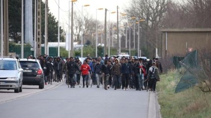 Массовые стычки между мигрантами произошли в Кале