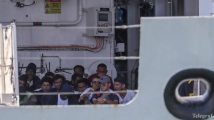 Миграционный кризис: Италия и Мальта поспорили из-за корабля с беженцами