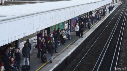 В Британии машинисты поездов начали забастовку