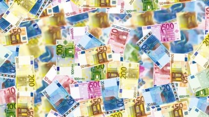 Курс валют на 26 ноября: гривна укрепилась к евро, но ослабла к доллару