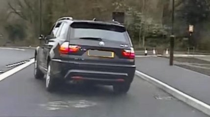 В Сеть попала съемка впечатляющей погони полиции за угнанным BMW X3 (Видео)