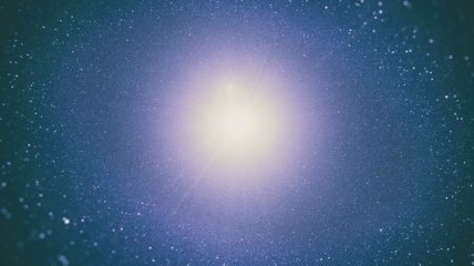 Астрономы нашли необычную звезду, которой всего 240 лет