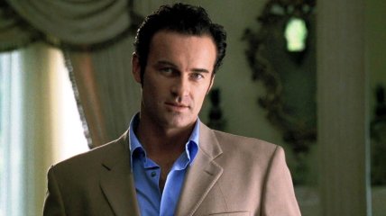 Джулиан Макмэхон умер в 56 лет