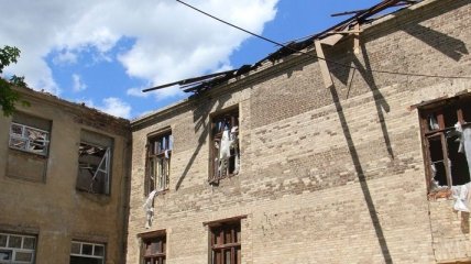 СЦКК: Оккупанты из минометов обстреляли школу в Красногоровке
