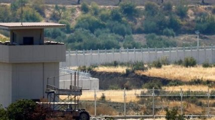 Турция приступила к строительству стены на границе с Ираном 