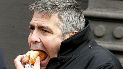 Джордж Клуни страдает обжорством по ночам 